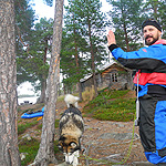 remando en el lago Inari