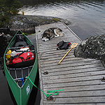 remando en el lago Inari