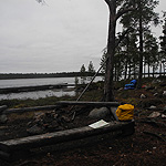 remando en el lago Inari