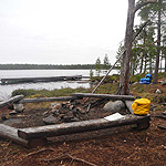 remando en el lago Inari