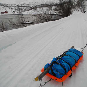 SØRØYA PÅ LANGS