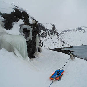 SØRØYA PÅ LANGS