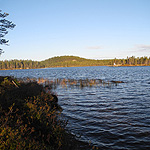 remando en el lago Inari