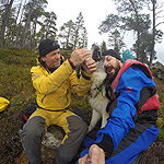 remando en el lago Inari