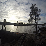 remando en el lago Inari