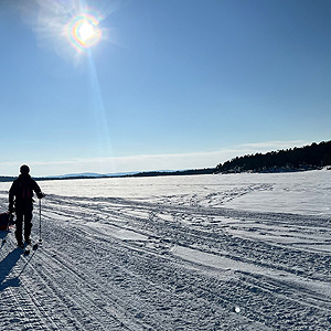 Travesía curso lago Inari, marzo