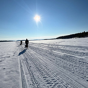 Travesía curso lago Inari, marzo