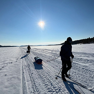 Travesía curso lago Inari, marzo