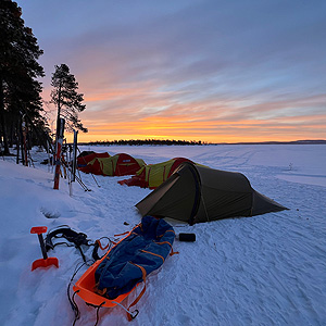 Travesía curso lago Inari, marzo