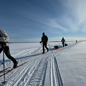 Travesía curso lago Inari, marzo